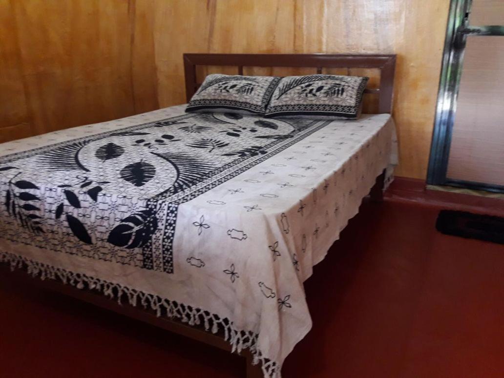 Naaval Beach Villa & Rooms Batticaloa Buitenkant foto