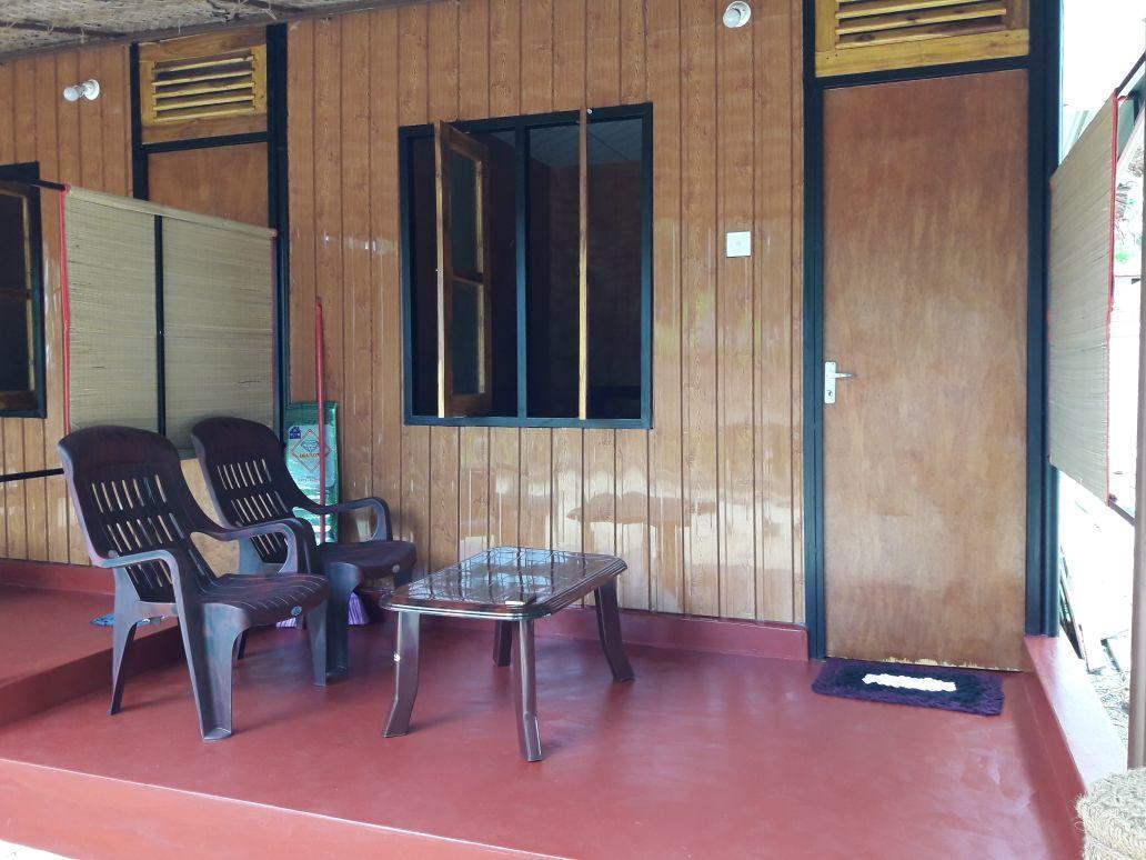 Naaval Beach Villa & Rooms Batticaloa Buitenkant foto